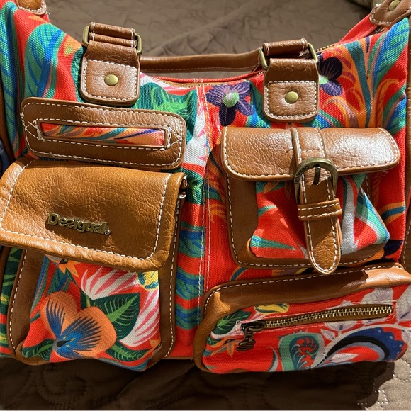 Great condition Desigual bag multi colour with camel leather and top zipper - Picture 2 of 8